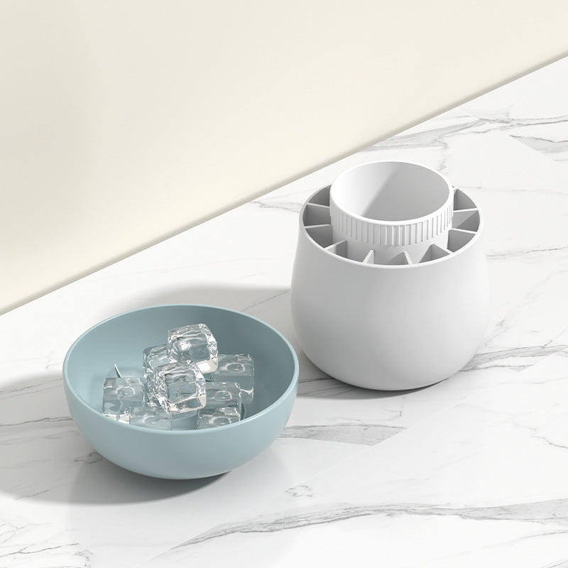 Reusable freezer-safe silicone ice mold for home kitchens