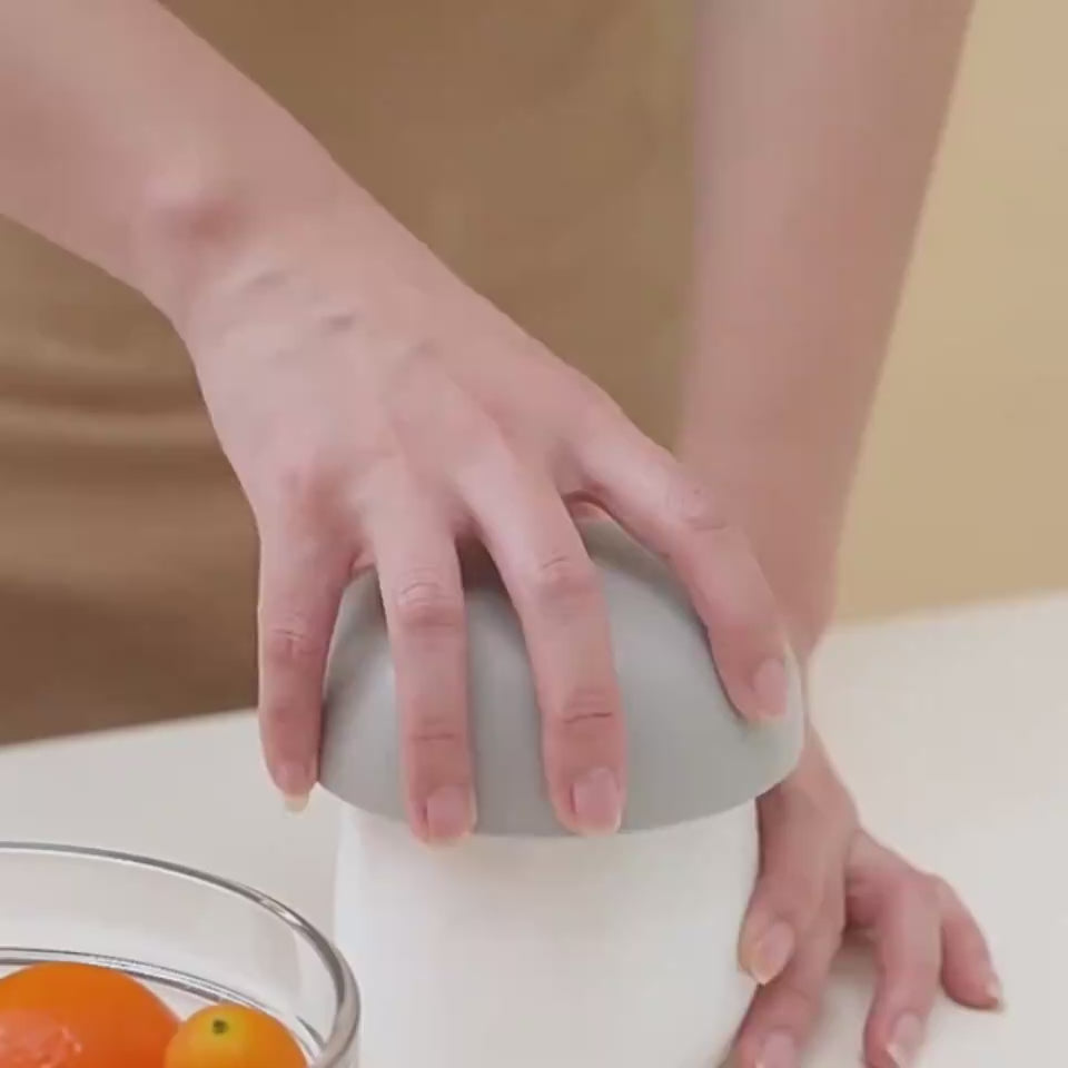 Baby blue silicone ice cube maker with easy press release